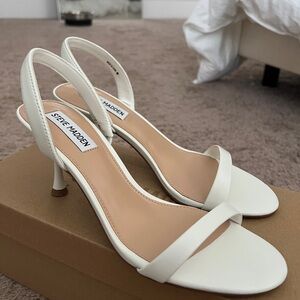 Steve Madden Women's White Slingback Heels